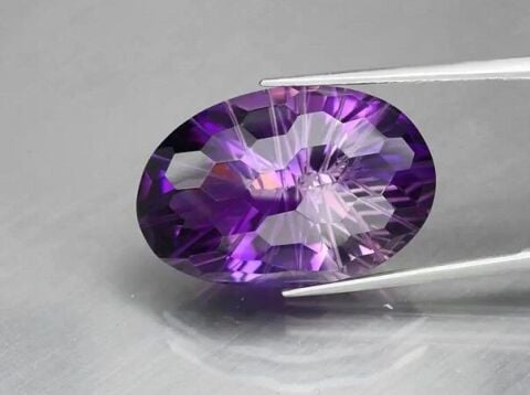 22.55ct 23.5x15.4mm VVS Oval Natural Unheated Purple Amethyst Uruguay, Big!
