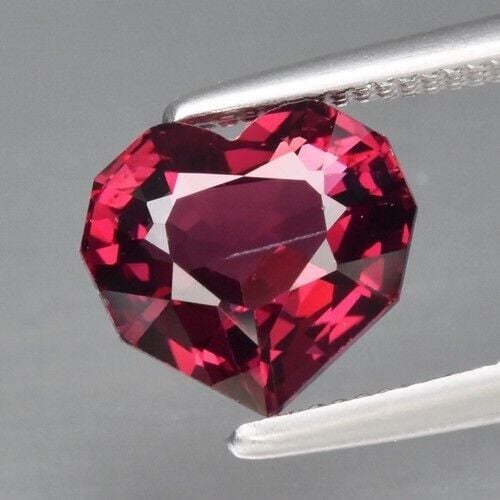 1.80ct 7.3x6.8mm Custom-Cut Natural Purplish Pink Rhodolite Garnet, Madagascar