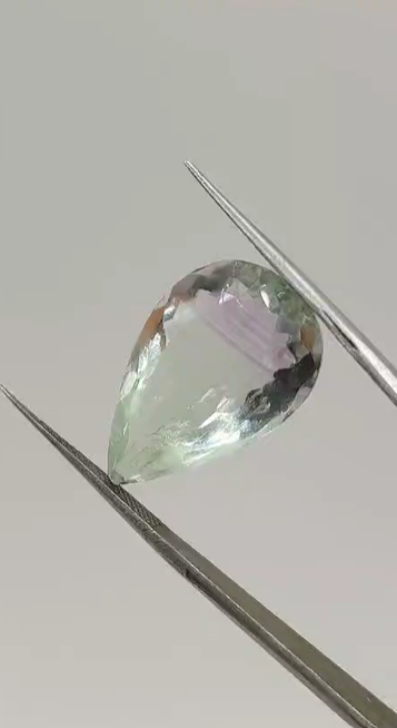 21.43ct  23.8x15.2 Natural  Green Purple Fluorite,Brazil