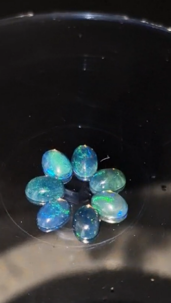 2.71ct 6.5x4.6mm 7pcs Lot Oval Cabachon Natural Ethiopian Opal