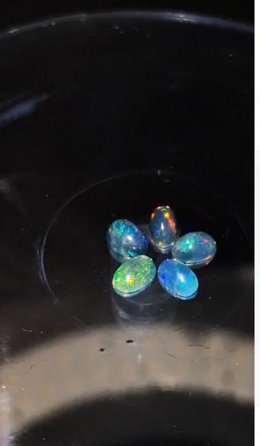1.59ct 6x4mm 5pcs Lot Oval Cabachon Natural Ethiopian Opal