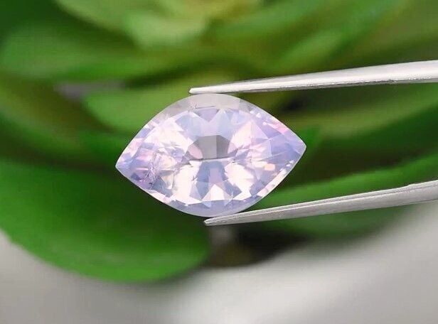 7.61ct 17.5x11.2mm Marquise Natural Unheated Lavender Amethyst, Brazil