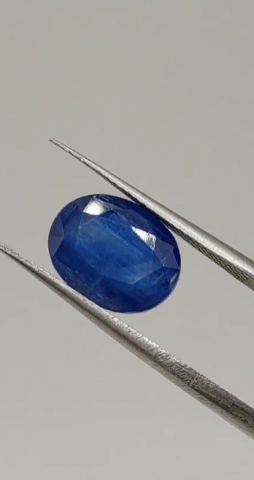 4.75ct 11.1x8.7mm Oval Natural Kyanite