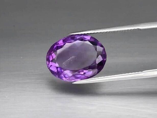 9.15ct 16x12.3mm VS Oval Natural Unheated Purple Amethyst, Brazil