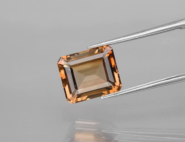 7.17ct 11.6x9.8mm VS Octagon Natural Champagne Topaz, Brazil