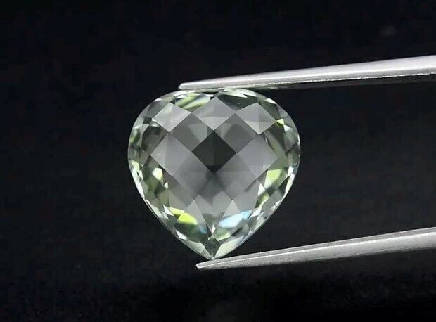 5.70ct 12.5x12.3mm VVS Heart Natural Green Amethyst, Brazil