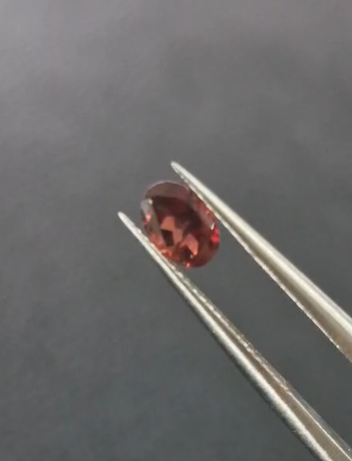 0.70ct 6x4mm Oval Natural  Garnet