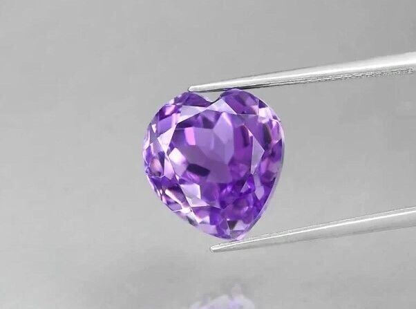 9.52ct 12.5x11.8mm VVS Heart Natural Purple Amethyst Unheated Brazil