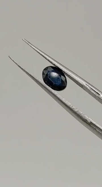 1.00ct 6.6x5.4mm Oval Natural Sapphire, Difision