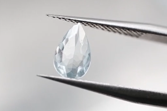 0.59ct 8x5mm Pear Natural Aquamarine