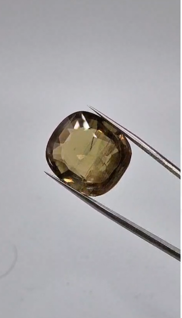 33.36ct 21.3x19.3mm Cushion  Natural Diaspore ( Sultanit )