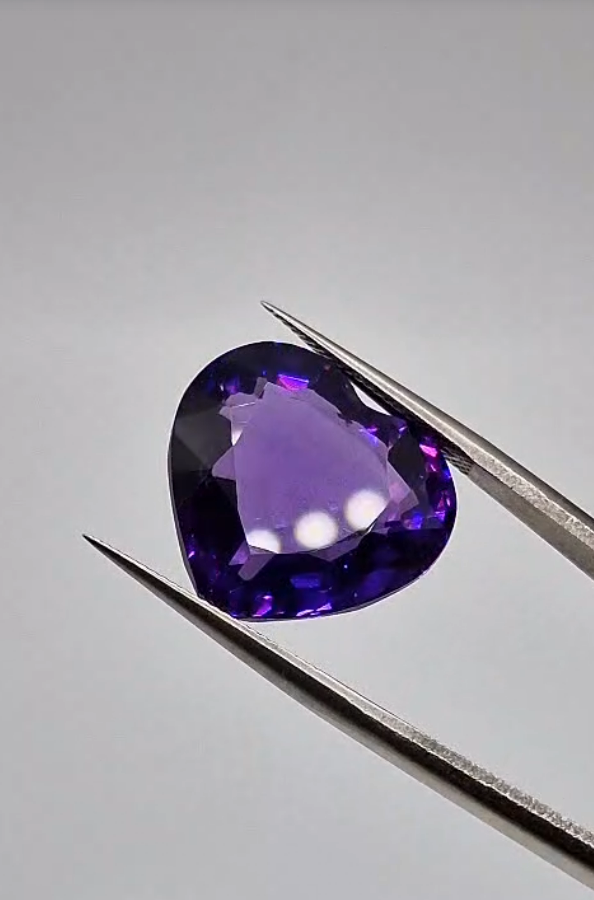 15.44ct 17.6x15.5mm Heart Natural Amethyst