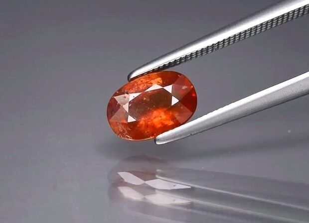 1.28ct 7.7x5.5mm Oval Orange Sapphire, Madagascar