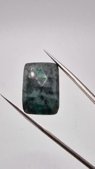 18.60ct 22.2x15.4mm Rose Cut Natural Sapphire