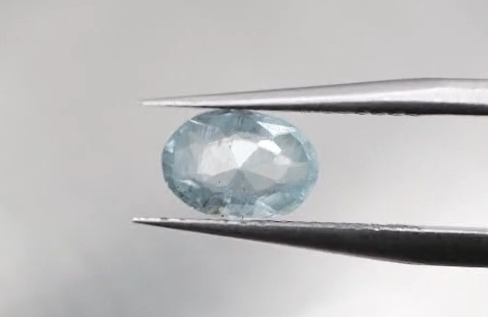 0.91ct 7.6x5.4mm Oval Natural Aquamarine