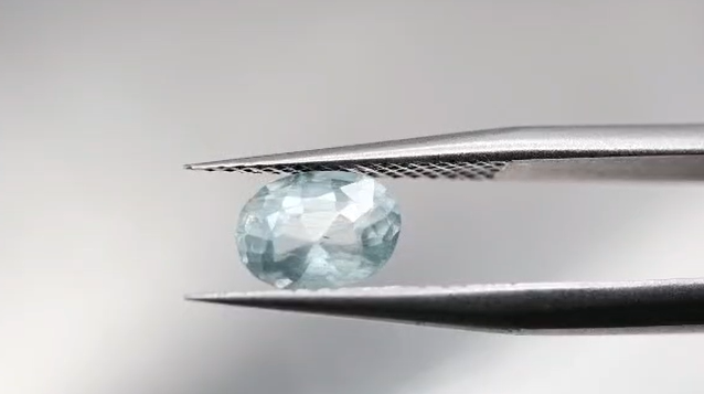 1.00ct 7.3x5.4mm Oval Natural Aquamarine