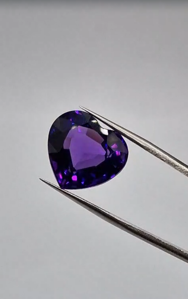 13.43ct 16.6x14.9mm Heart Natural Amethyst