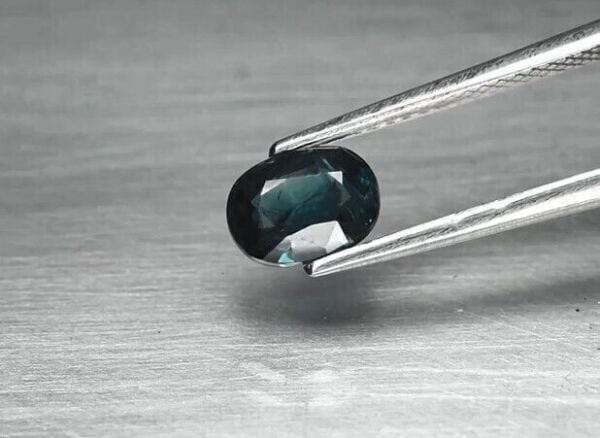 1.38ct 7.2x5.3mm Oval Blue-Green Sapphire Nigeria, Heated