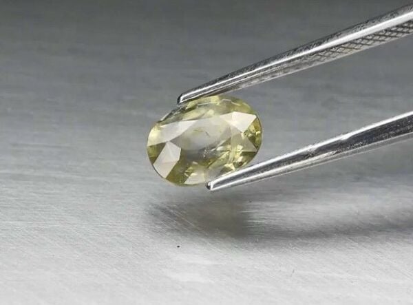 1.55ct 7.7x5.7mm Oval Green Sapphire Unheated Mozambique
