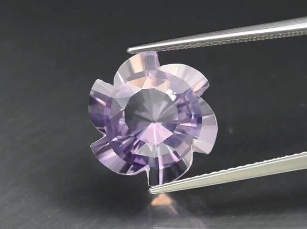 6.16ct 12.5x12.5mm VVS Fancy Natural Unheated Lavender Amethyst Brazil, Elegant!