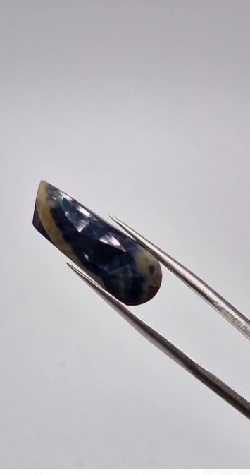 9.52ct 22.6x8.1mm Rose Cut Natural Sapphire