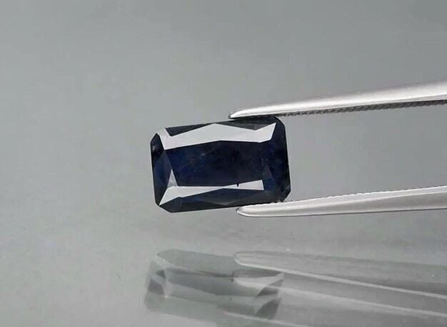 1.40ct 9.5x6mm Octagon Medium Blue Sapphire Africa, Heated