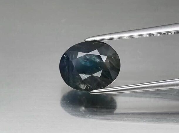 2.67ct 9.2x7.5mm Oval Greenish Blue Sapphire Gemstone Tanzania, Heated
