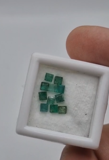 2.10ct 2.8x2.8mm Lot Square Natural Emerald