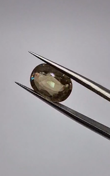 5.04ct  12.4x9.3mm Oval Natural Diaspore ( Sultanit )