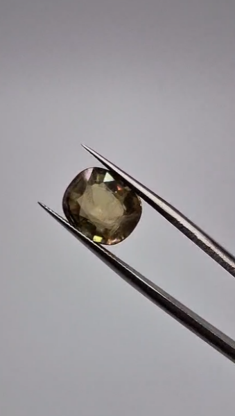 4.46ct 11x9.5mm Oval Natural Diaspore ( Sultanit )