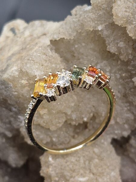 0.85ct Sapphire - 0,20ct  M/SI Pırlanta  -  2.23gr 14 Ayar Yüzük