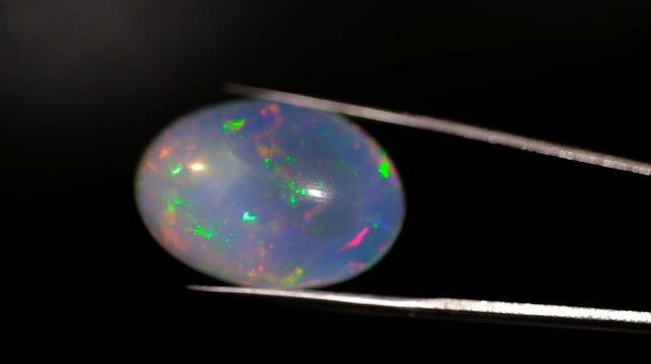 SERTİFİKALI - 31.99ct 27.4x19.8mm Oval Cabachon Natural Play Of Color Opal