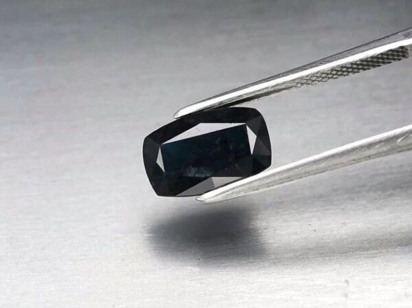 3.05ct 10.2x6.7mm Cushion Deep Greenish Blue Sapphire Africa, Heated