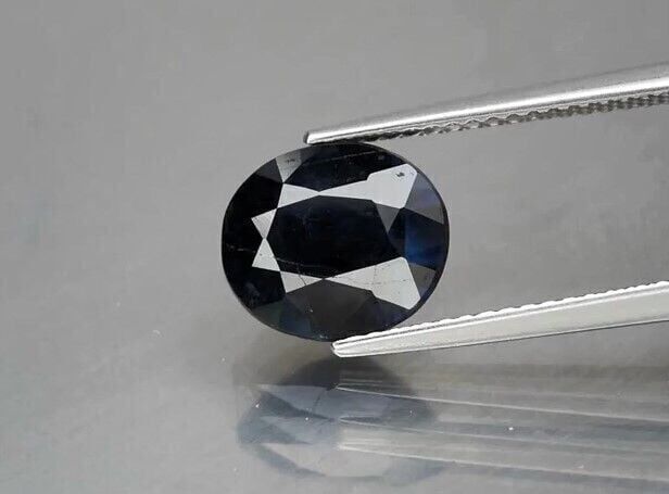 3.93ct 9.6x8.3mm Oval Deep Blue Sapphire Africa, Heated
