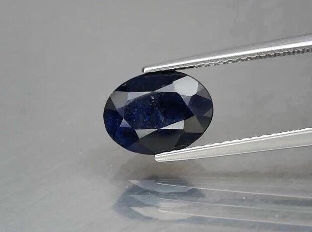 2.73ct 9.8x7.4mm Oval Deep Blue Sapphire Africa, Heated