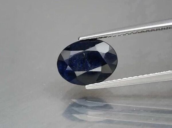 2.73ct 9.8x7.4mm Oval Deep Blue Sapphire Africa, Heated