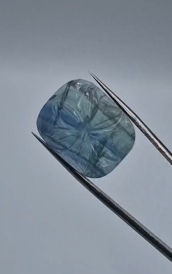 31.78ct 23.15x18.4mm Natural Carving Fluorite