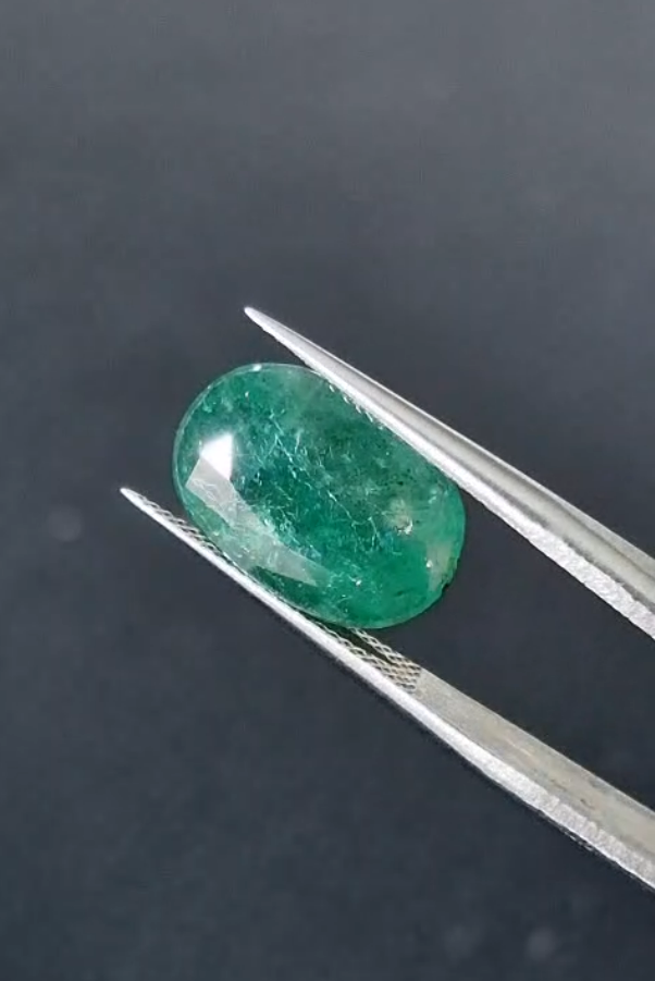 4.55ct 13.6x9.4mm Oval Natural Emerald - Zambia