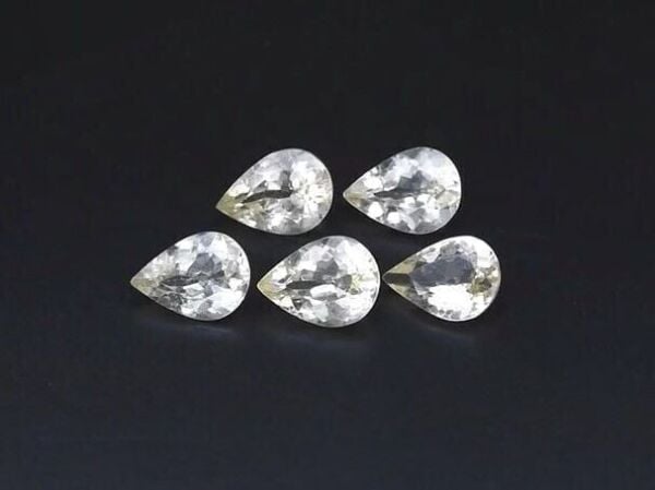 3.12ct 5pcs Lot  t.w Pear Natural Yellowish Green Beryl, Brazil