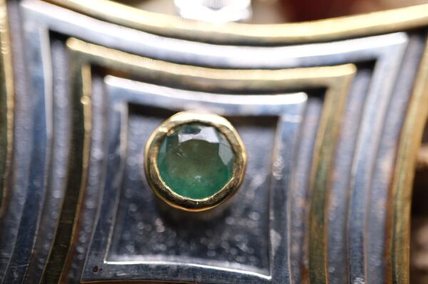 0.80ct Natural Zümrüt 12.97gr 925 Ayar Gümüş Kolye Ucu