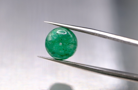 3.11ct 7.9x6.1mm Round Natural Emerald Drilled Beads