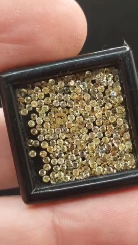 5.35ct  1mm Round Natural Yellow Sapphire Songea,Africa
