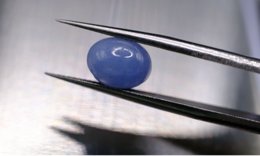 3.47ct 9.2x7.4mm Oval Cabachon Natural Unheated Sapphire