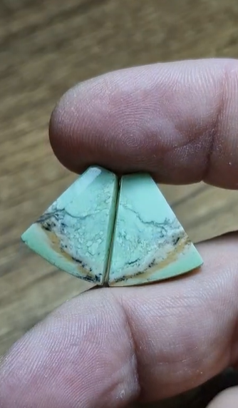 18.70ct 18x15.9mm Pair Septerian