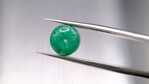 3.74ct 8.6x6.4mm Round Natural Emerald Drilled Beads