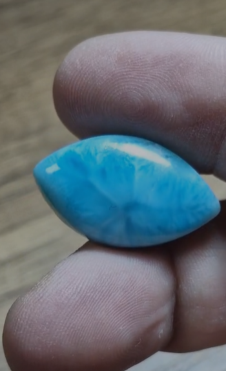 23.65ct 27.4x16.1mm Marquise Larimar