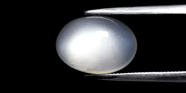 3.26ct Oval Cabochon Natural White Cat's Eye Moonstone - Africa Gemstone