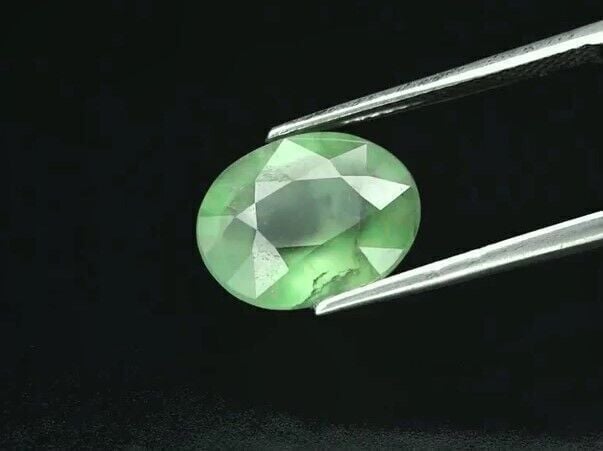 5.31ct 12.7x10.2mm Oval Natural Green Prehnite, Africa