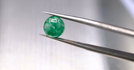 3.76ct 8.3x7.3mm Round Natural Emerald Drilled Beads