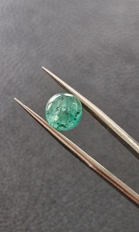 3.04ct 8.1x6mm Round Natural Emerald Drilled Beads